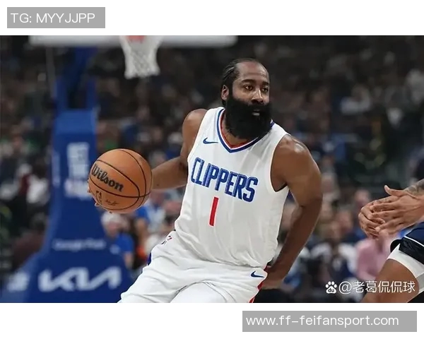 哈登四天三战展现超强表现快船战绩一胜两负引发关注 哈登四天三战展现超强表现快船战绩一胜两负引发关注