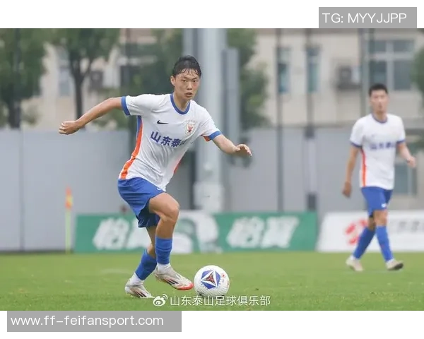 20岁彭啸中乙赛场展现锋芒三场梅开二度凌空爆射破门引关注