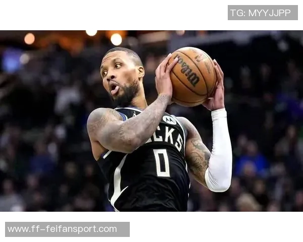 利拉德兼任球员与主帅开拓者新模式引发球迷热议现代篮球的未来方向 利拉德兼任球员与主帅开拓者新模式引发球迷热议现代篮球的未来方向