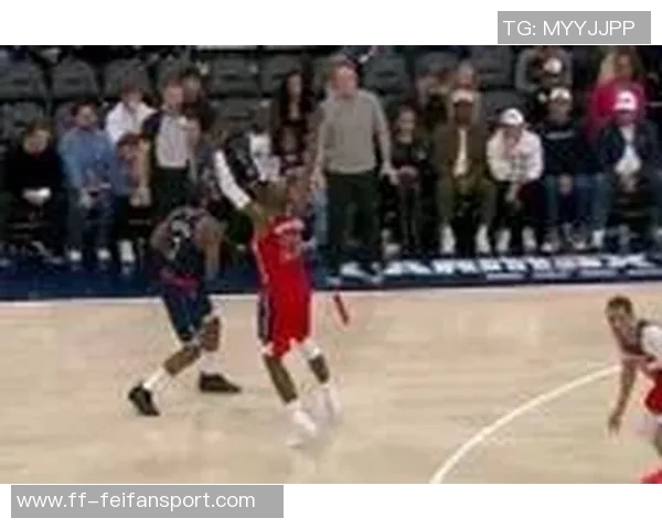 莱昂纳德全场高效发挥助球队锁定胜局30分11板4助攻展现统治力