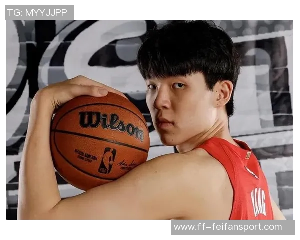 媒体人热评杨瀚森进步显著库里获得圆柱体称号引发热议 媒体人热评杨瀚森进步显著库里获得圆柱体称号引发热议